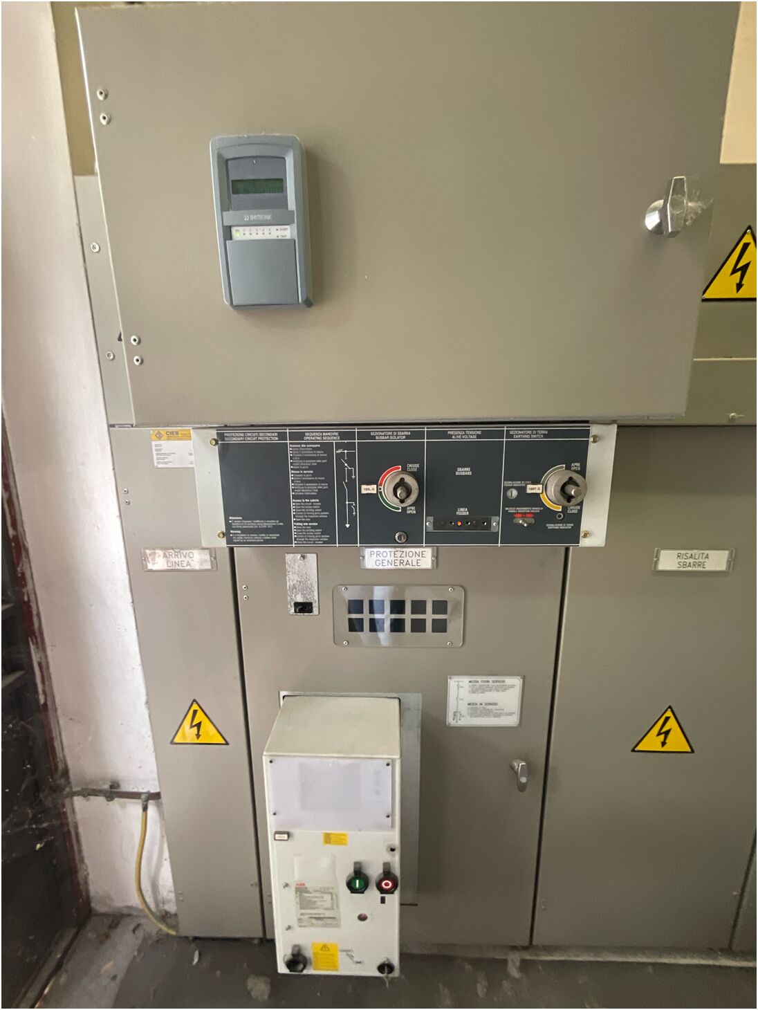 Quadro di media tensione nella cabina elettrica